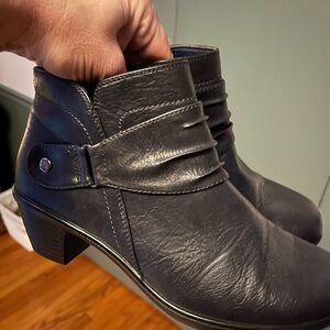 Easy Spirit Deep Navy Ankle Booties